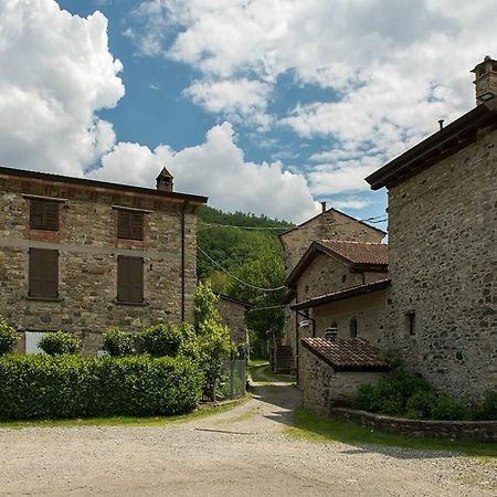 Albergo Diffuso Casa Delle Favole Ferriere Экстерьер фото