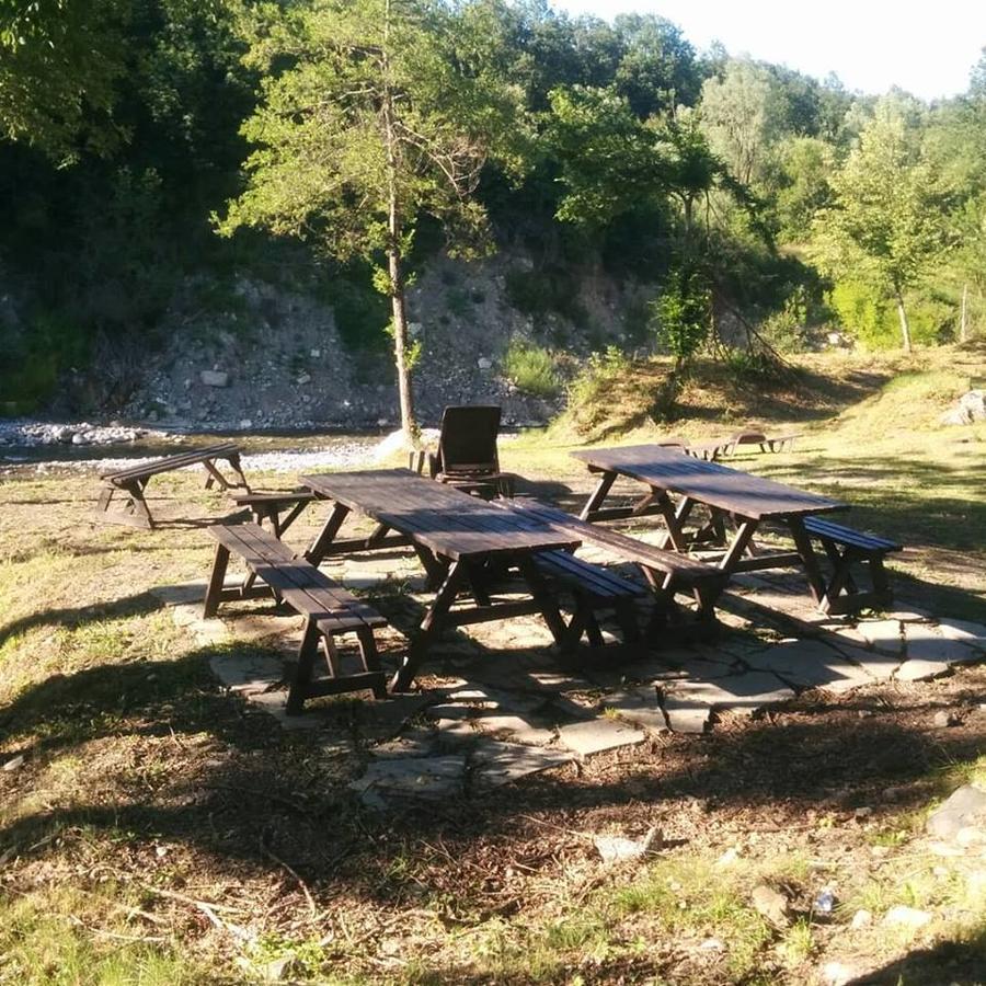 Albergo Diffuso Casa Delle Favole Ferriere Экстерьер фото