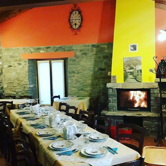 Albergo Diffuso Casa Delle Favole Ferriere Экстерьер фото