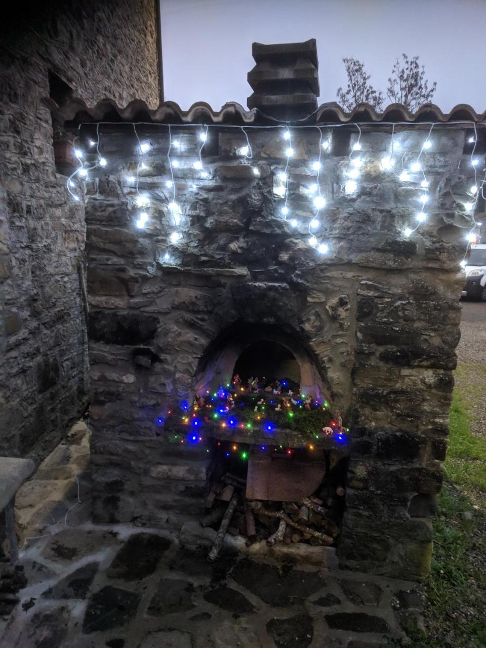 Albergo Diffuso Casa Delle Favole Ferriere Экстерьер фото